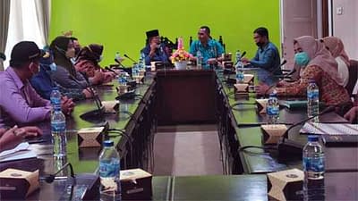 Komisi I DPRD Kabupaten Bengkulu Tengah Studi Banding ke Pessel