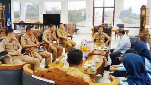 Kanwil Kemenkumham Lampung Audiensi dengan Pemkab Pesisir Barat